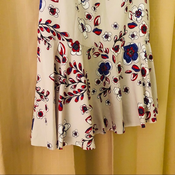 Banana Republic Drop Waist Dress on Beige Base - Picture 2 of 7